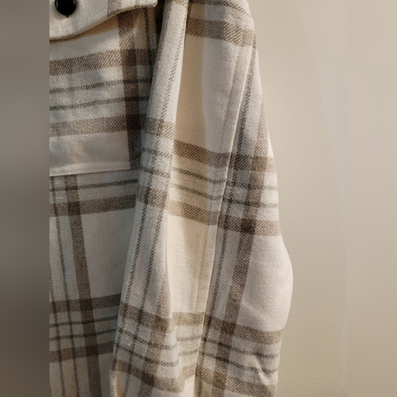 H&M Beige and Brown Plaid Shirt - Picture 5 of 10